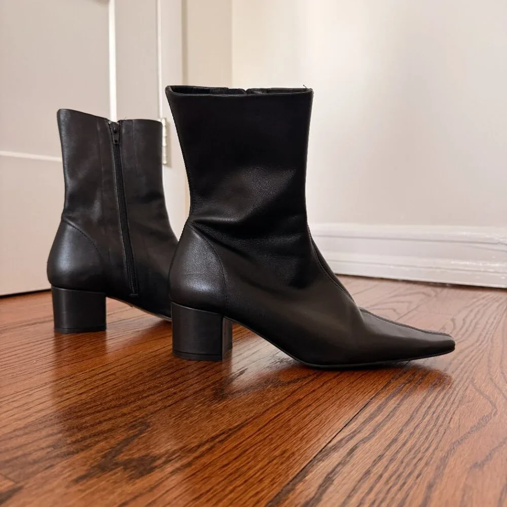 Intentionally Blank Carlton Booties, Size 38 aka 8W